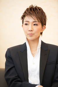 紅ゆずる　撮影:山脇美紀