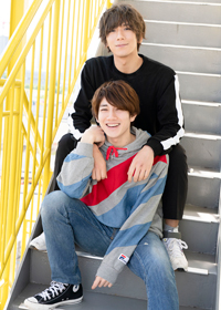 赤澤遼太郎、松田岳　撮影:川野結李歌