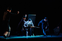 NAPPOS PRODUCE『斜面』 撮影:鈴木穣蔵
