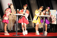 (画像左から）佐々木彩夏、百田夏菜子、玉井詩織、高城れに