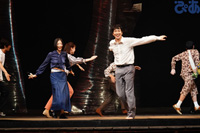 左から　松雪泰子、佐々木蔵之介