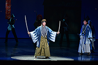 望海風斗の熱演が光る、宝塚雪組『壬生義士伝』開幕！ | チケットぴあ