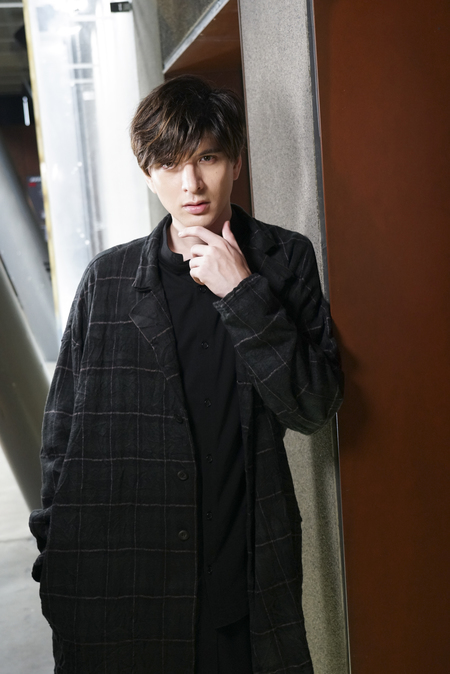 【中古】 スリーブケース・ブックレット付 ミュージカル NINE / 城田優 出演 楽天市場】【中古】 スリーブケース・ブックレット付
