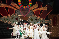 (C)ミュージカル「モンティ・パイソンのSPAMALOT」製作委員会