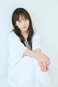 川栄李奈