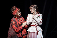 舞台写真提供：ミュージカル『ロミオ＆ジュリエット』公演事務局　(C)岡本隆史