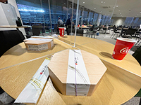「なだ万」のお弁当＆ドリンク飲み放題付き
