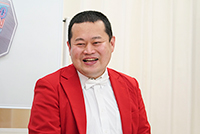 ともしげ　写真：松井ヒロシ