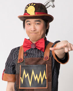助手(山崎樹範)